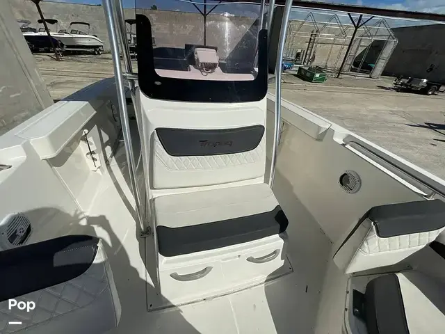 Bayliner T22CC