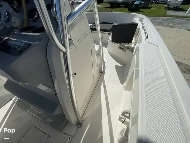 Bayliner T22CC