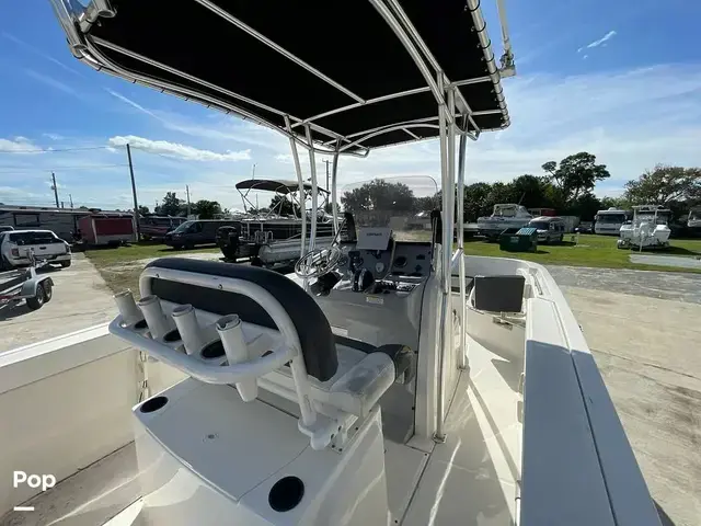 Bayliner T22CC