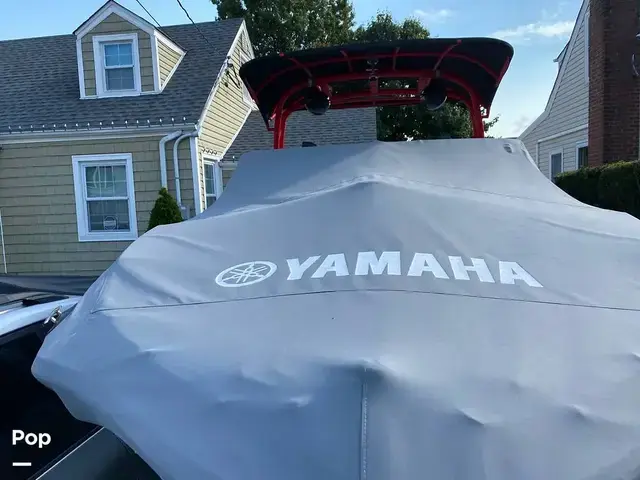 Yamaha 242x