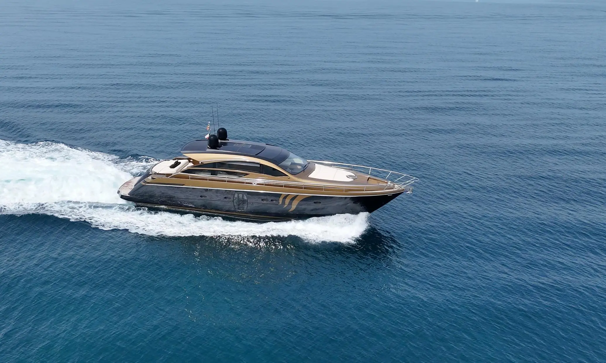 2009 Pershing 64