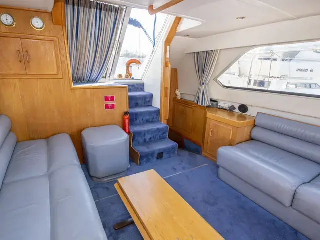 Fairline Turbo 36