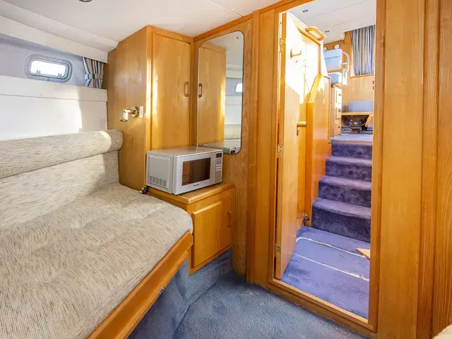 Fairline Turbo 36