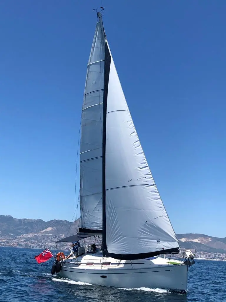 2006 Bavaria 33