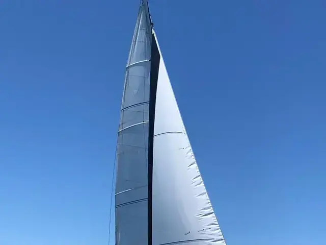 Bavaria 33