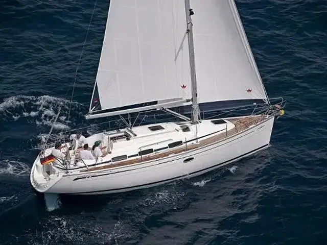 Bavaria 33