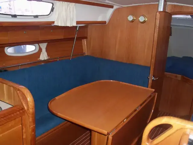 Bavaria 33