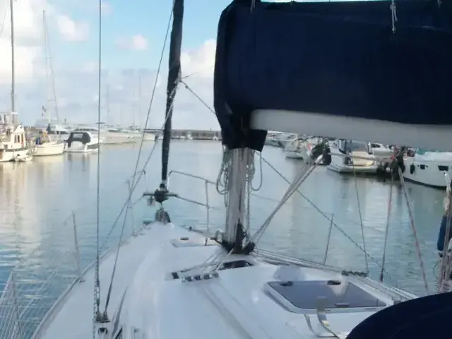 Bavaria 33