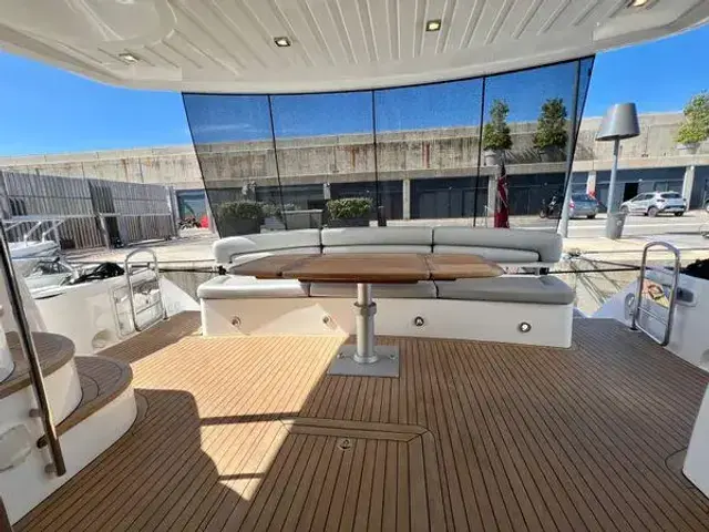 Sunseeker Manhattan 70