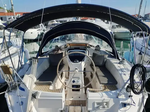 Bavaria 37