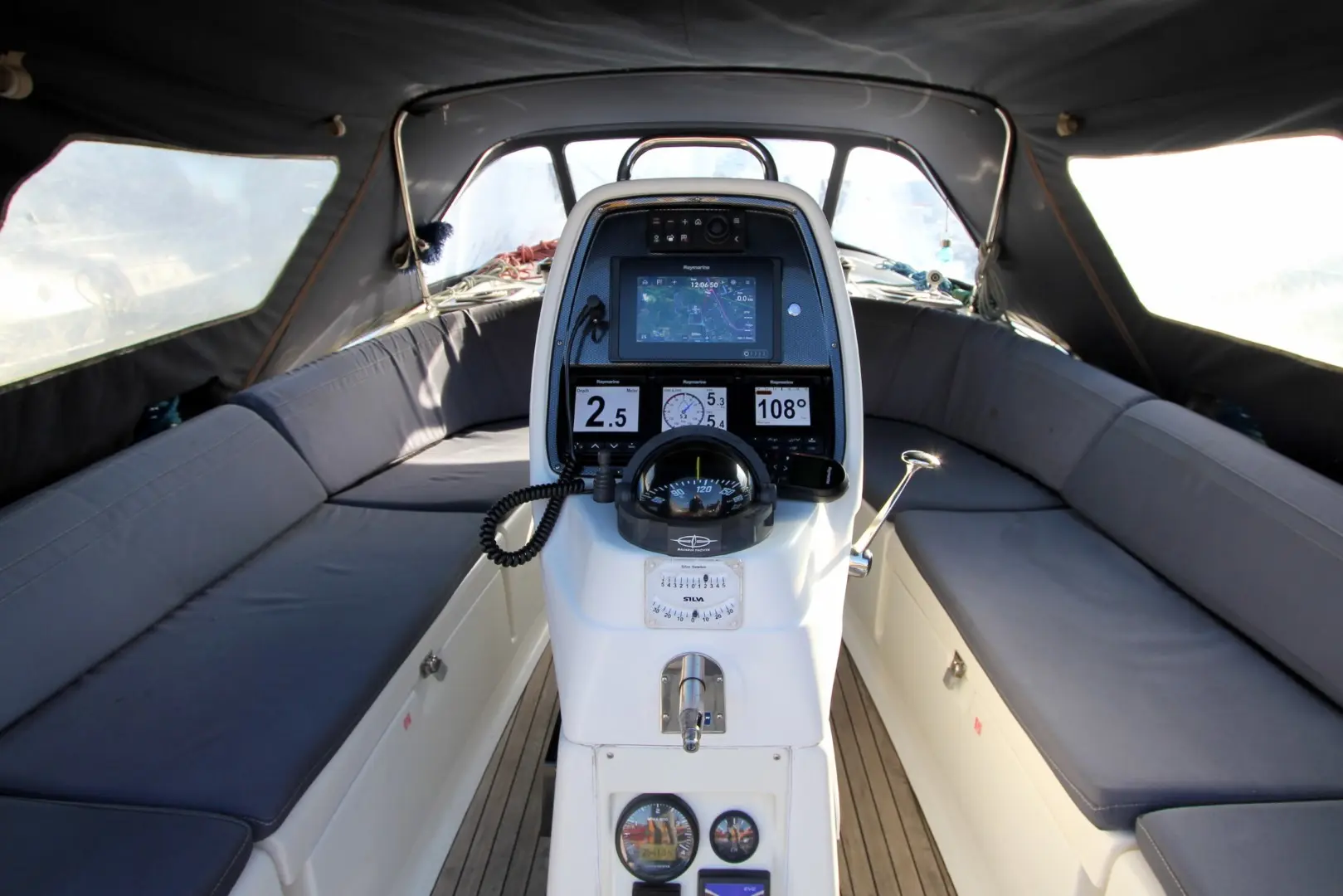 2008 Bavaria 38 cruiser