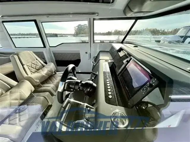 Axopar 37 XC CROSS CABIN