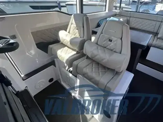 Axopar 37 XC CROSS CABIN