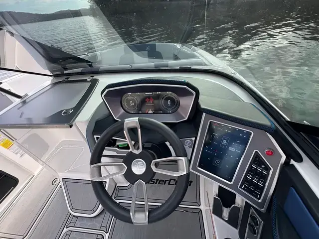 Mastercraft X26