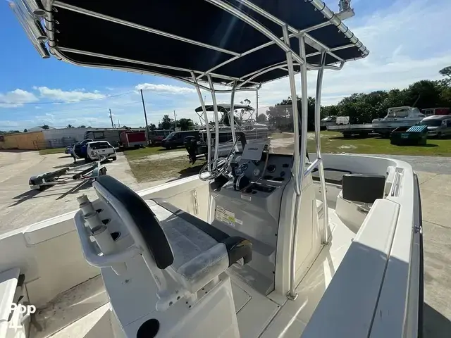 Bayliner T22CC