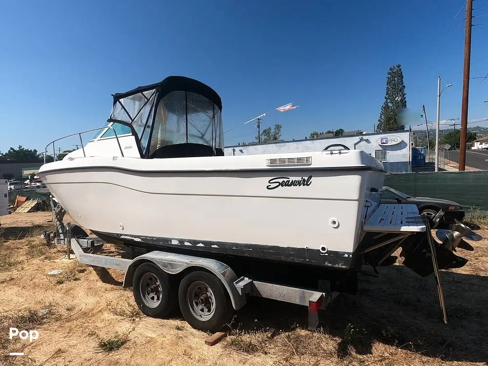 2002 Seaswirl striper 2600