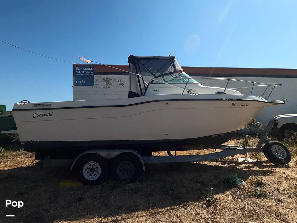 2002 Seaswirl striper 2600