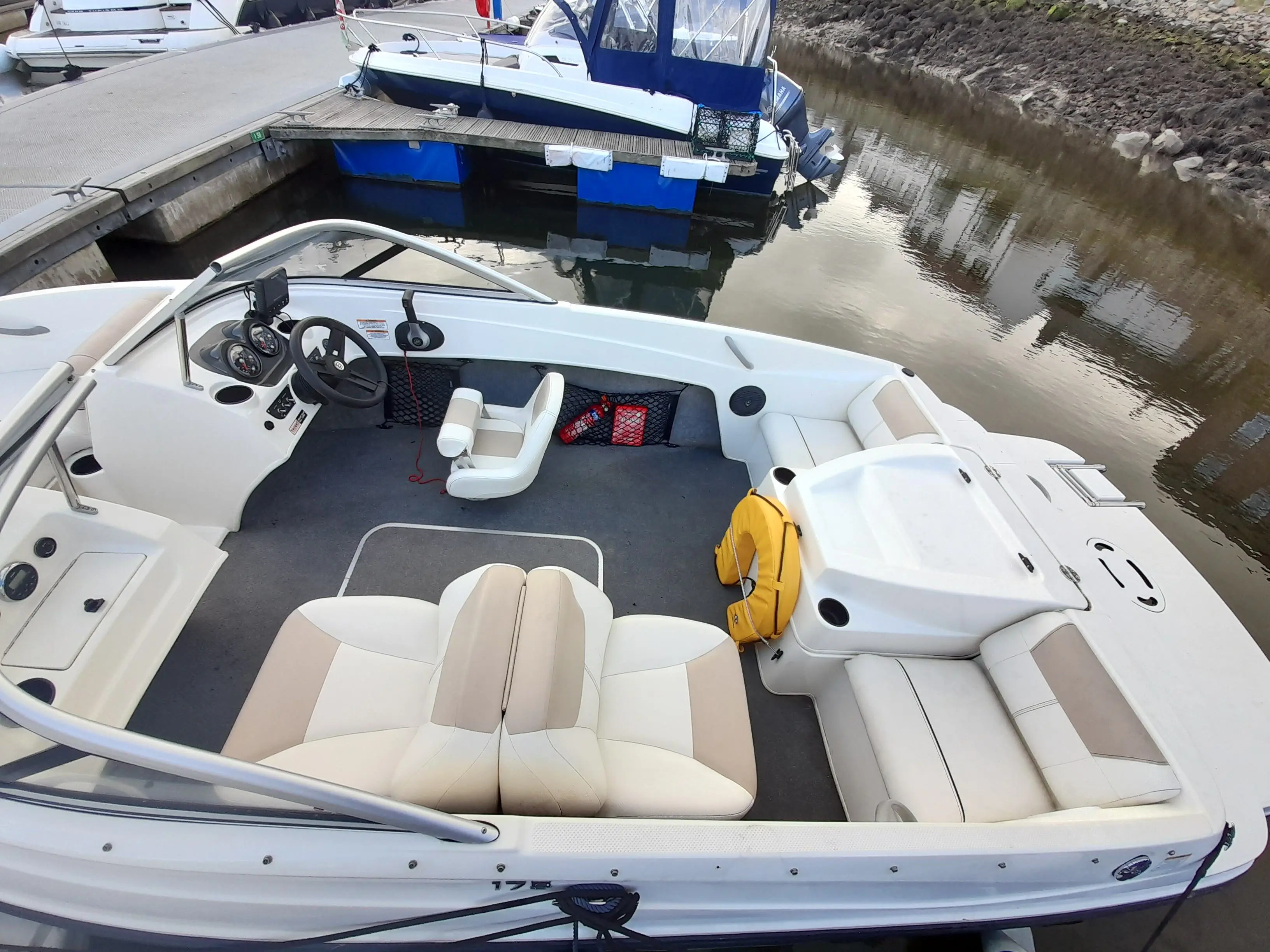 2016 Bayliner 175 bowrider