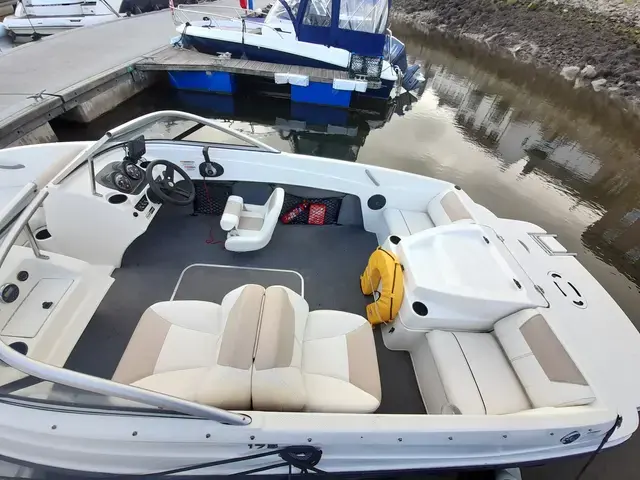 Bayliner 175 Bowrider