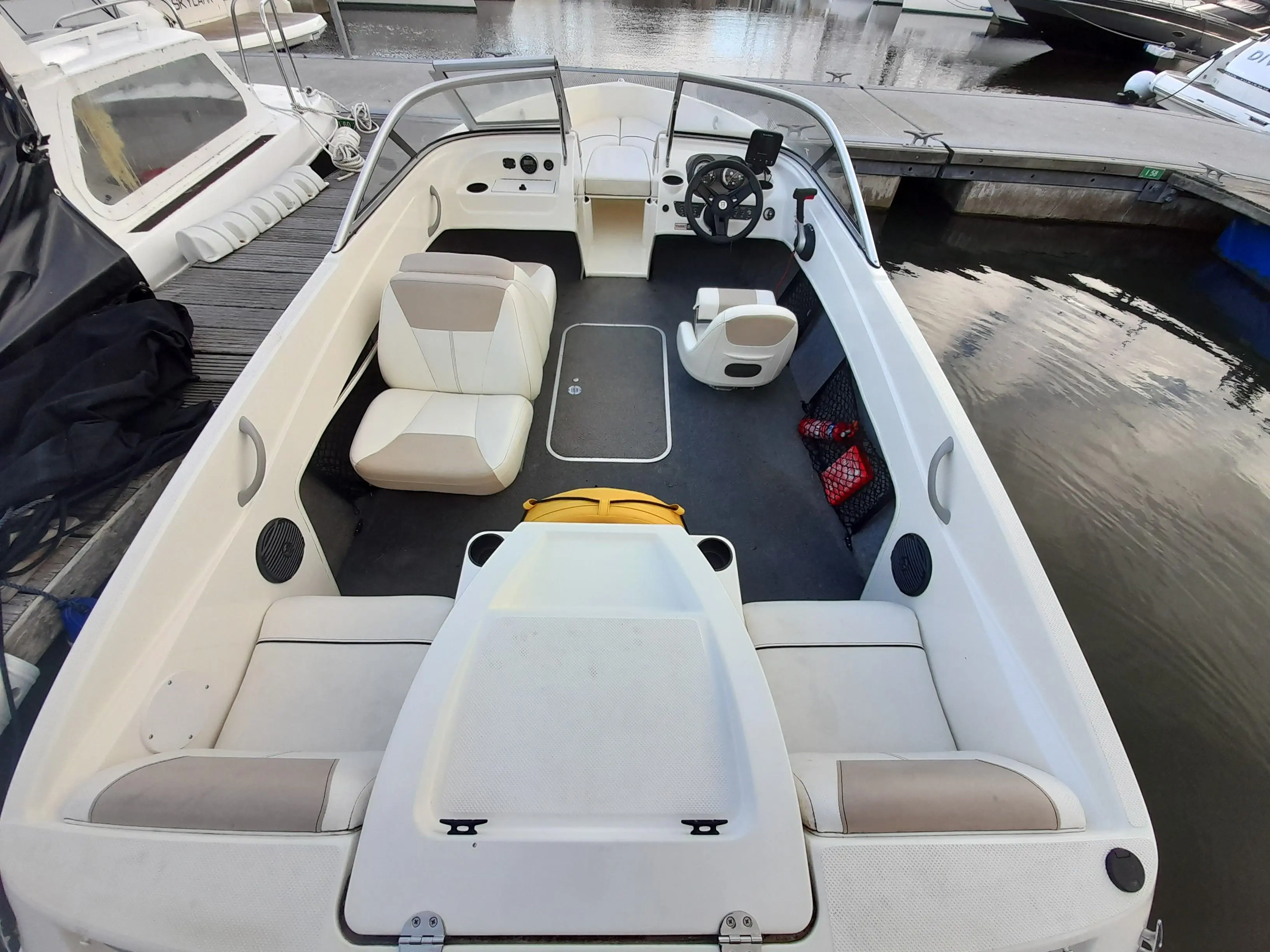 2016 Bayliner 175 bowrider