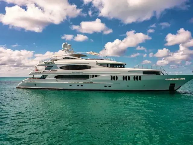 Trinity Yachts 164