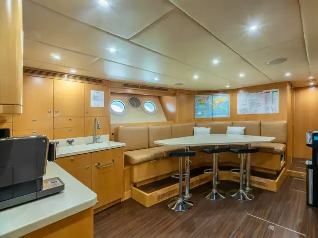 Trinity Yachts 164