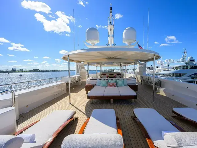 Westport Tri-Deck