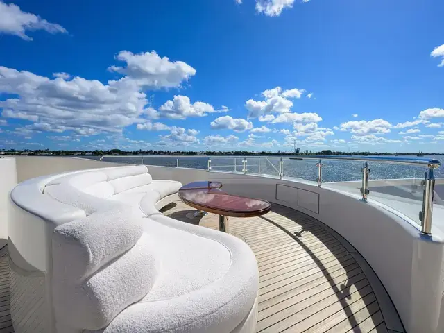 Westport Tri-Deck