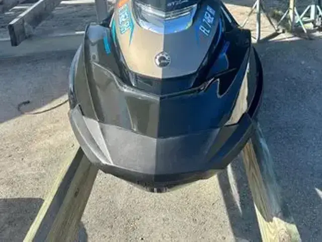 Sea-Doo GTX Limited 230