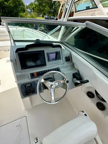 2013 Robalo r247 dual console