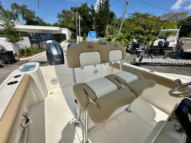 2018 Key West 244 center console cc