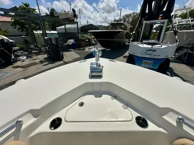 Key West 244 Center Console CC