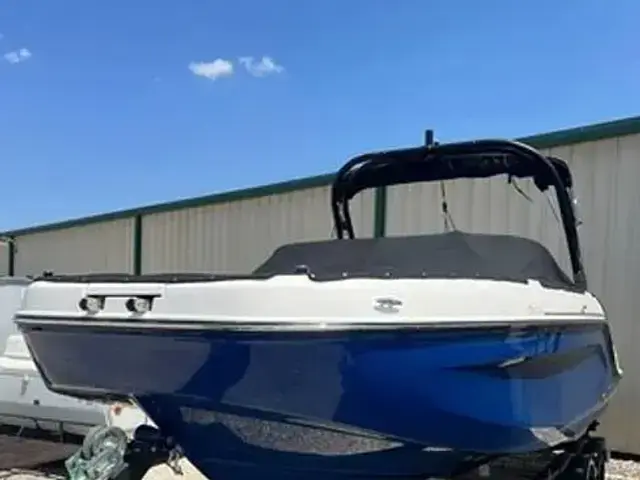 Bayliner DX 2250