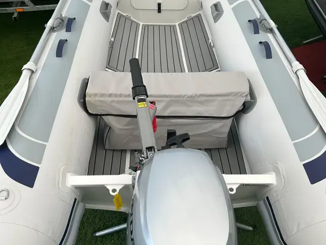 Highfield 360 Classic RIB Boat