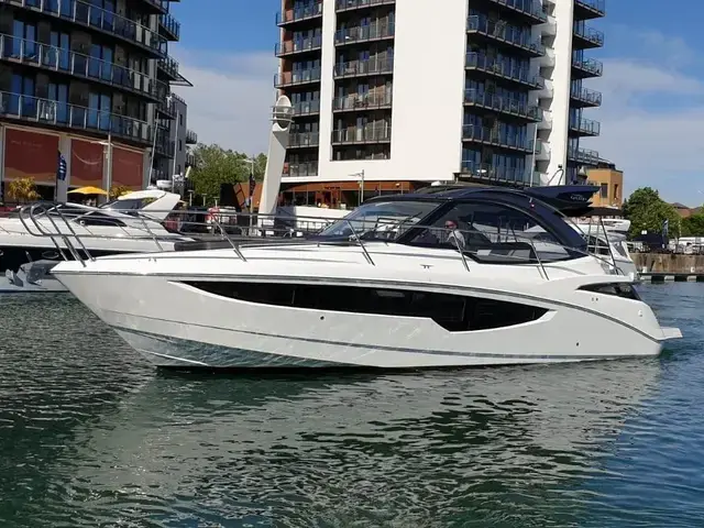 Galeon 335 Hts