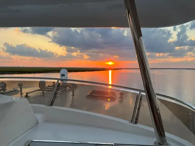 GRAND ALASKAN 64 Pilothouse