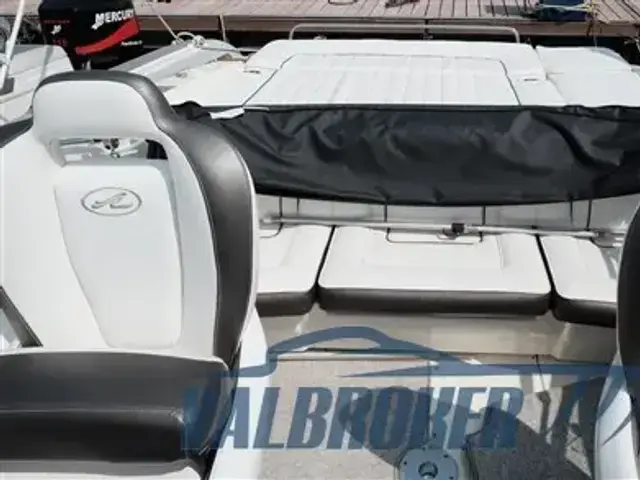 Sea Ray 240 Sun Sport