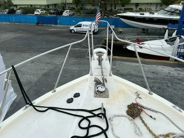 Californian 42 Motor Yacht