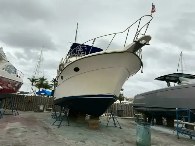 Californian 42 Motor Yacht