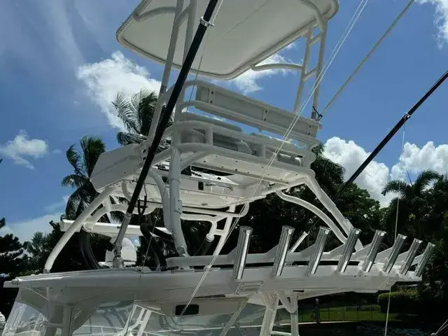 Everglades Boats LX 350