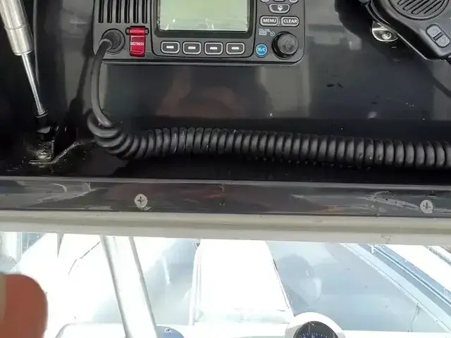 Yellowfin Center Console