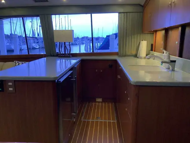 Ocean Yachts 48 Convetible