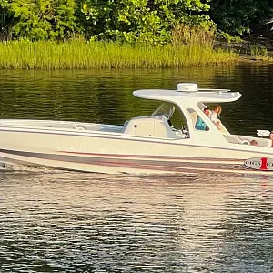 2014 Cigarette Boats GTS