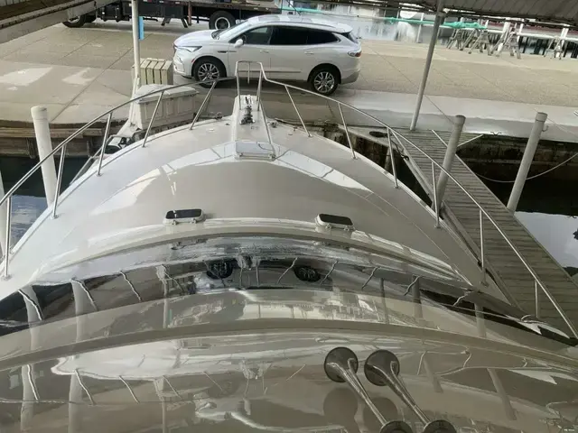 Ocean Yachts 48 Convetible