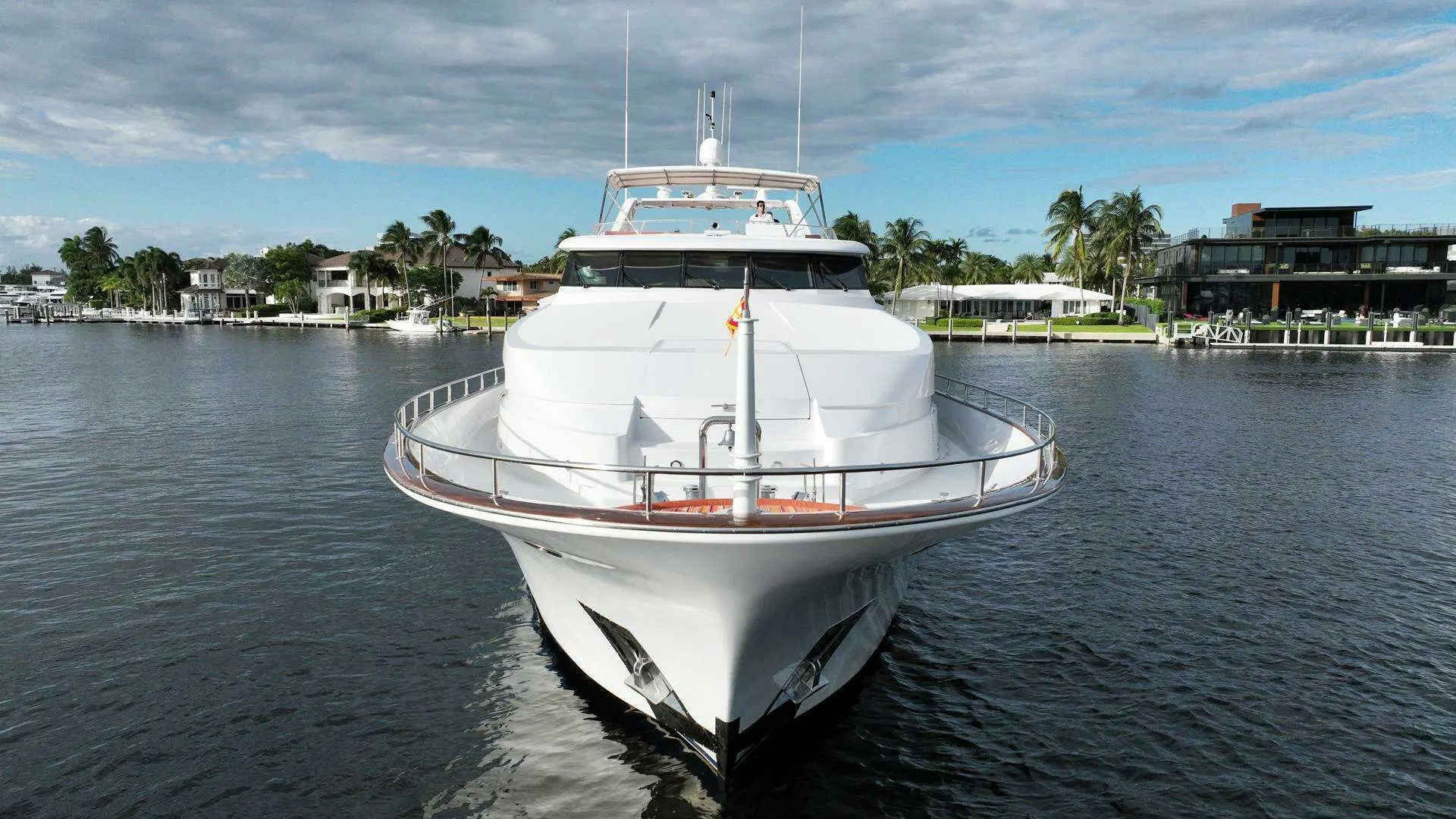 2001 Sovereign 109 motor yacht