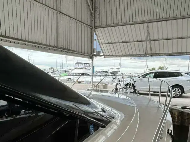 Ocean Yachts 48 Convetible