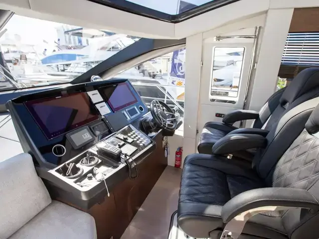 Sunseeker Predator 74