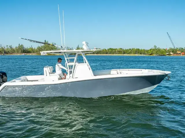 Invincible Boats 33 Open Fisherman