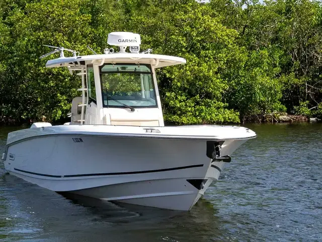 Boston Whaler 330 Outrage