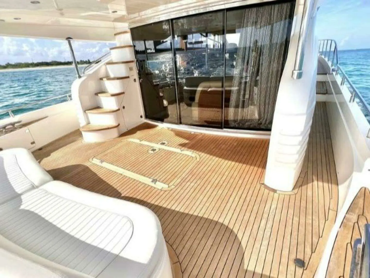 2008 Princess 67 flybridge